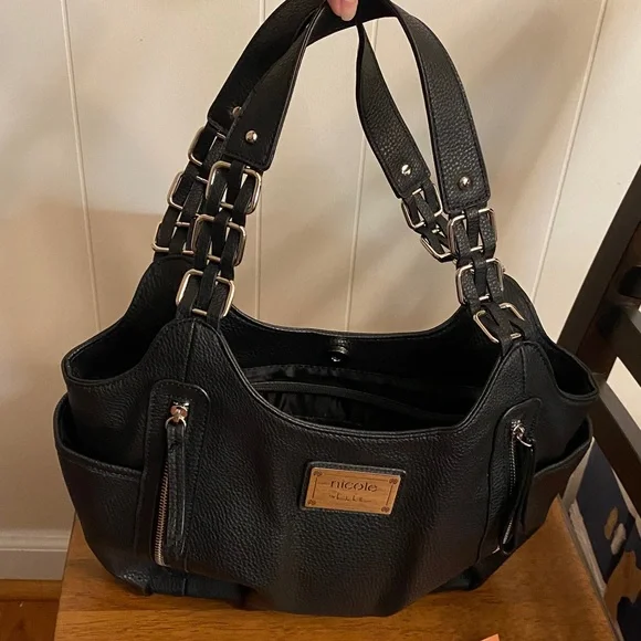 New, unused Nicole Black leather purse, straps, multi pockets, zipper accents. - Picture 6 of 8